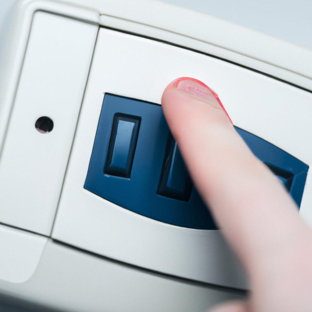 An illustration showing various wireless alarm systems, including GSM and wifi alarms, highlighting components like motion detectors and PIR detectors to enhance home security.